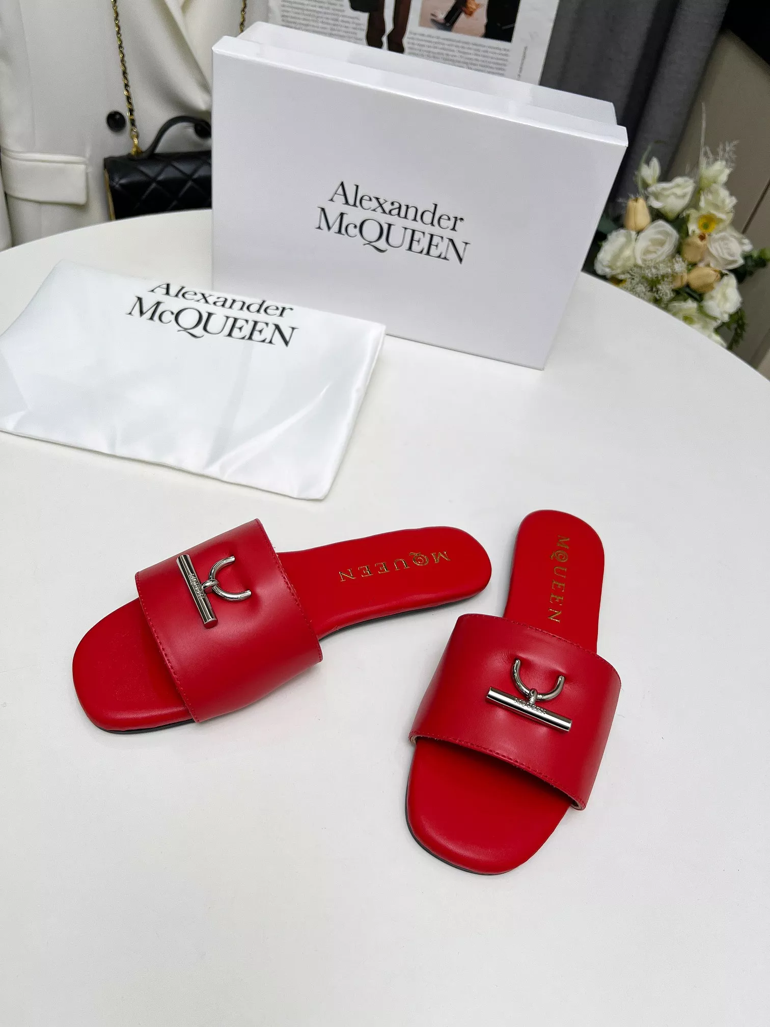 Alexander McQueen Slippers For Women AllSeason 5748