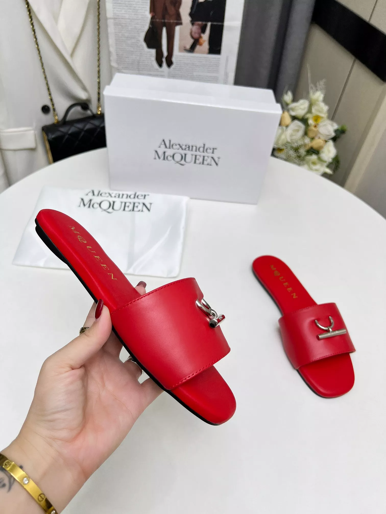 Alexander McQueen Slippers For Women AllSeason 5748