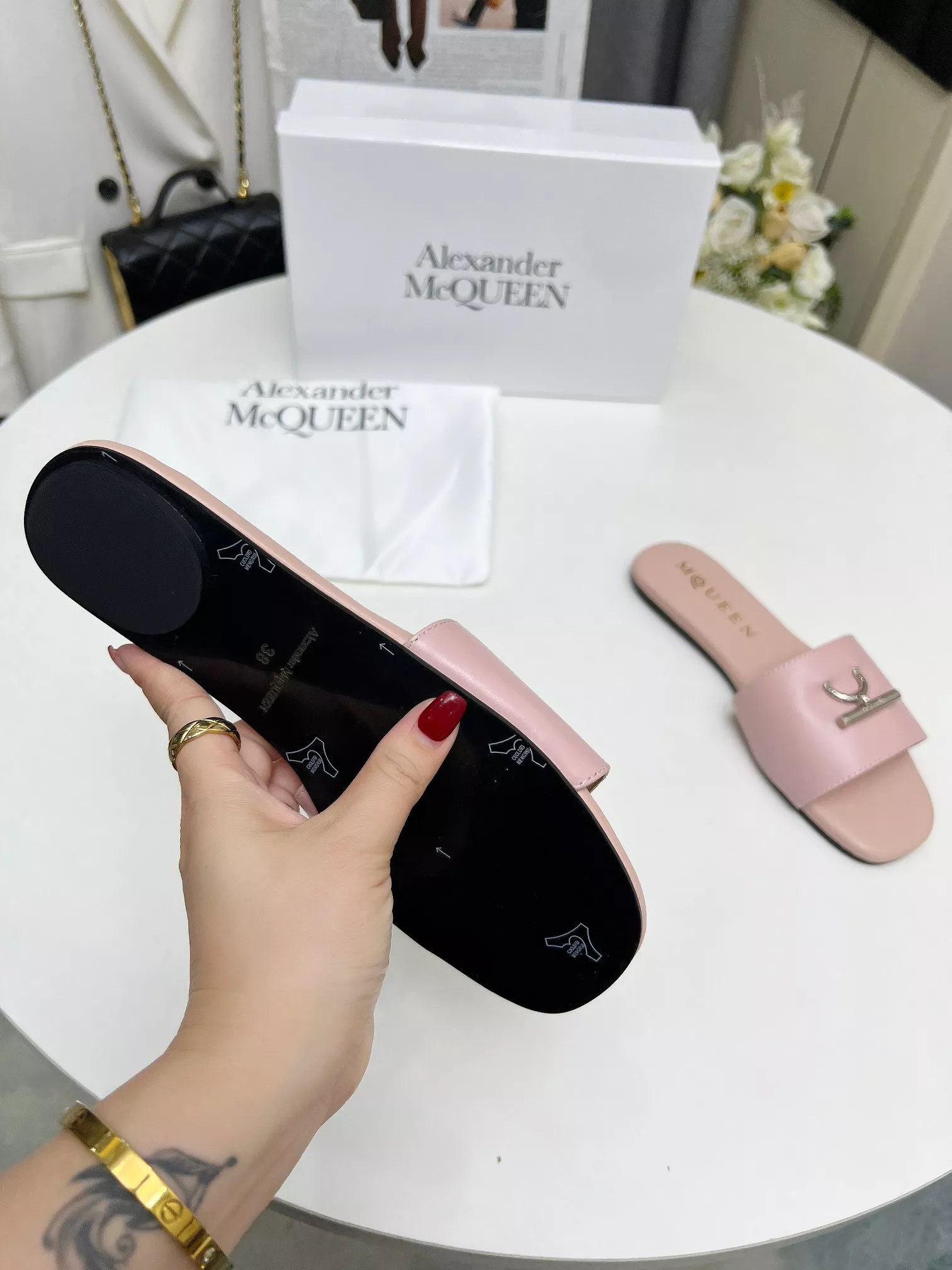 Alexander McQueen Slippers For Women Versatile 3362