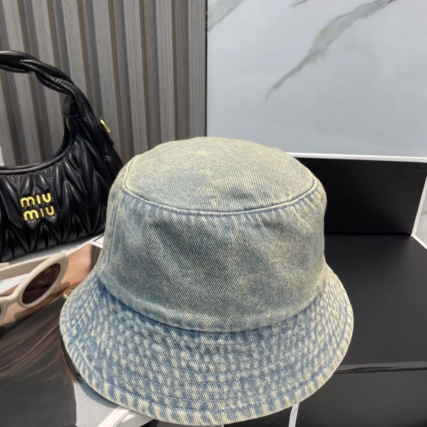 Alexander Wang Caps Practical 9244