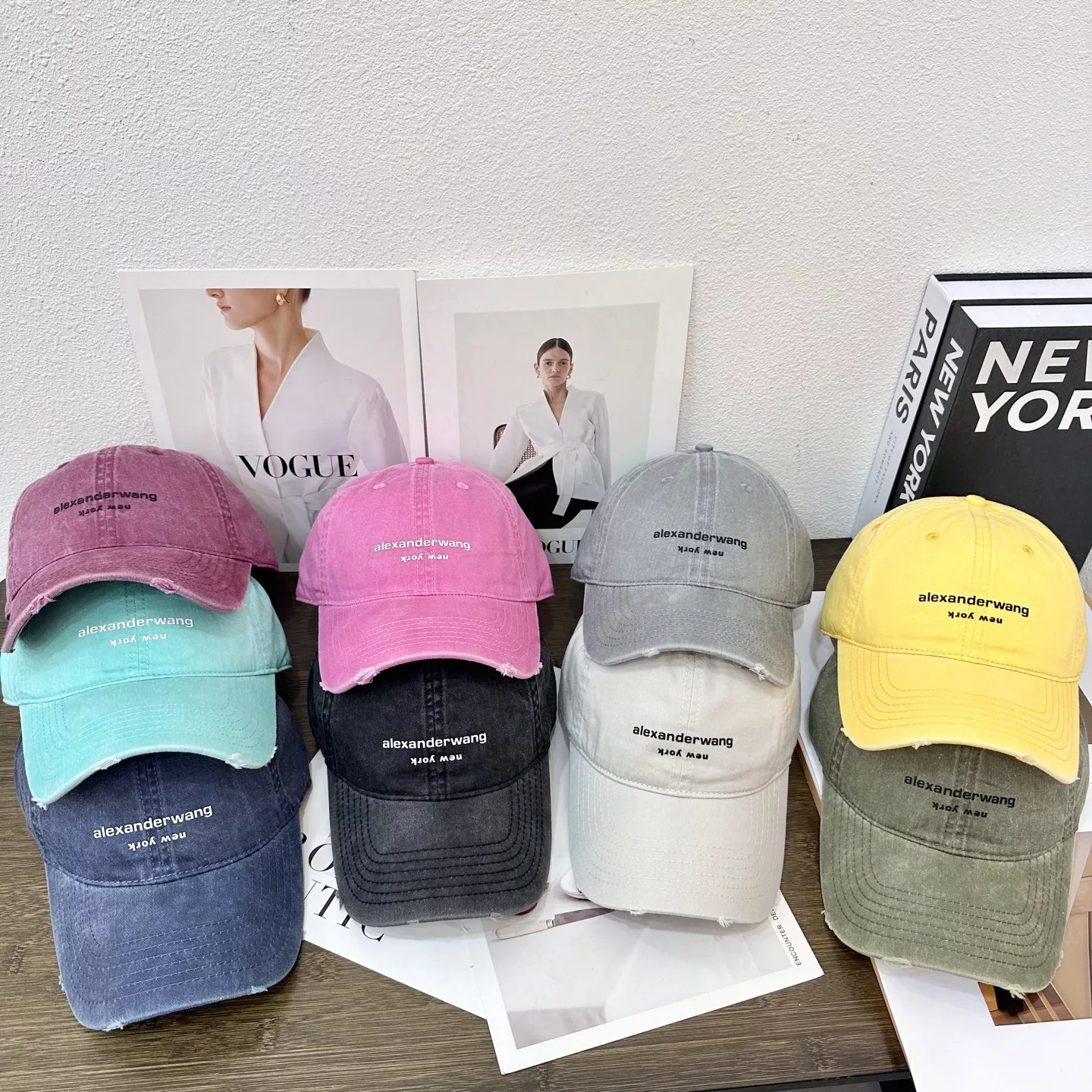 Alexander Wang Caps UrbanStyle 3647