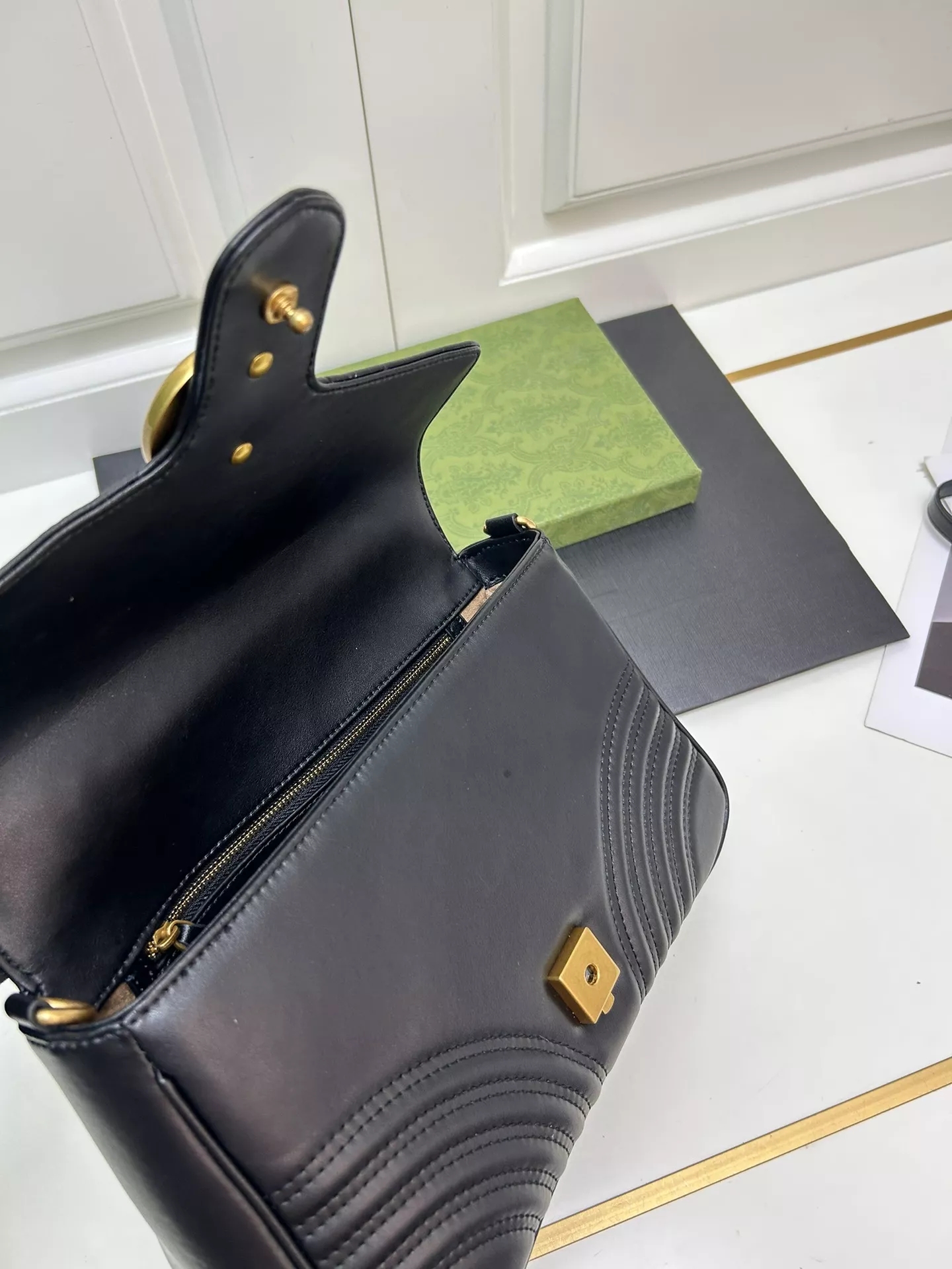 AllSeason 1068 Gucci AAA Quality Messenger Bags For Women