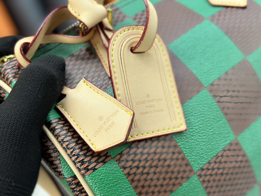 AllSeason 1072 Louis Vuitton AAA Quality Handbags For Women