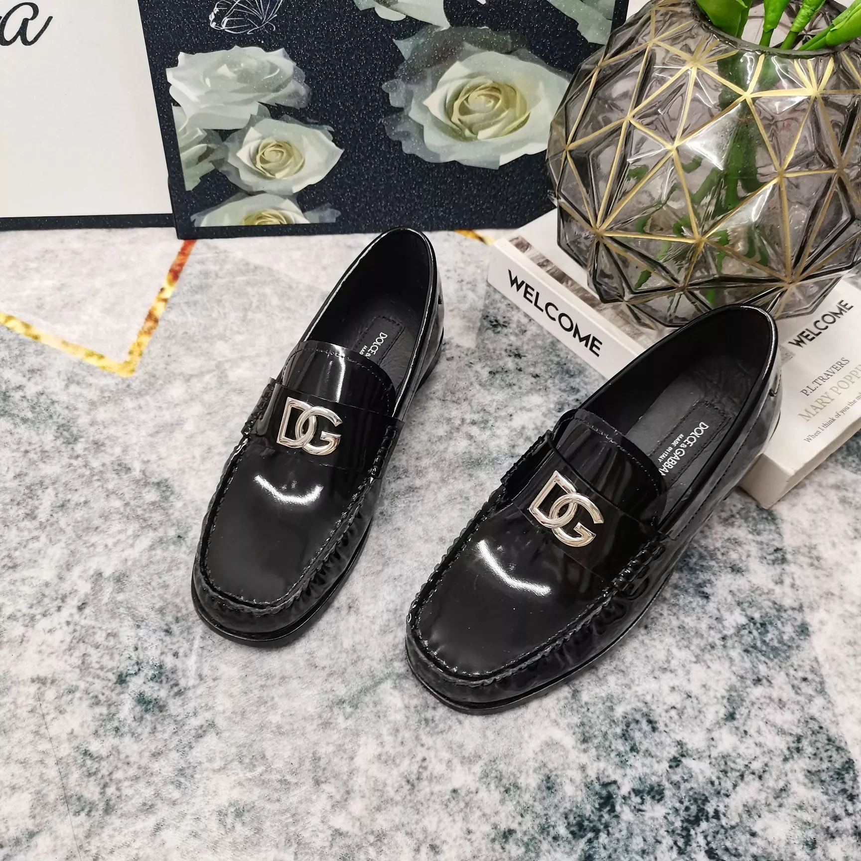 AllSeason 1139 Dolce & Gabbana D&G Leather Shoes For Women