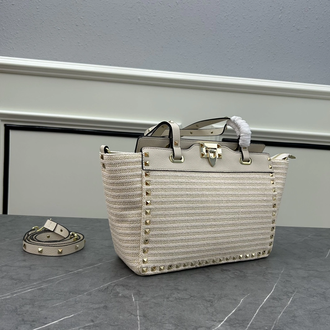 AllSeason 1218 Valentino AAA Quality Shoulder Bags For Women