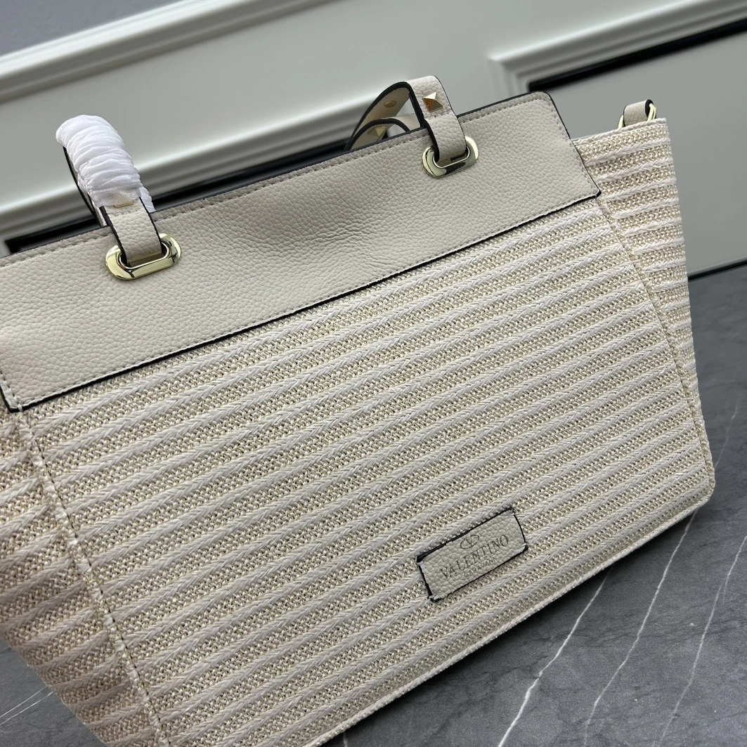 AllSeason 1218 Valentino AAA Quality Shoulder Bags For Women