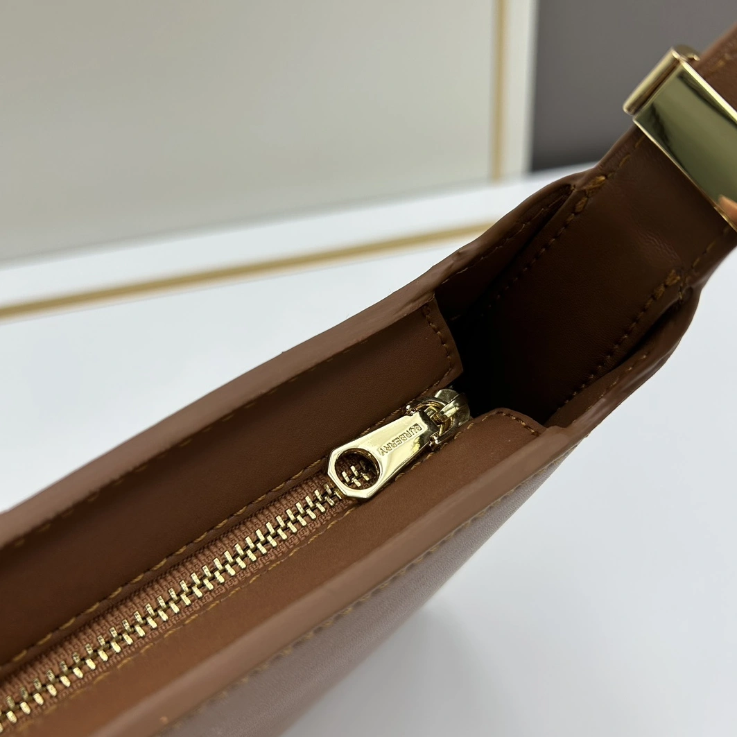 AllSeason 1264 Burberry AAA Quality Shoulder Bags For Women
