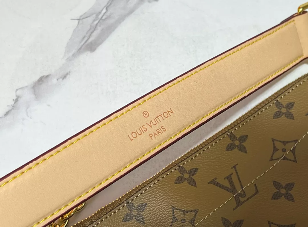 AllSeason 1298 Louis Vuitton AAA Quality Shoulder Bags For Women