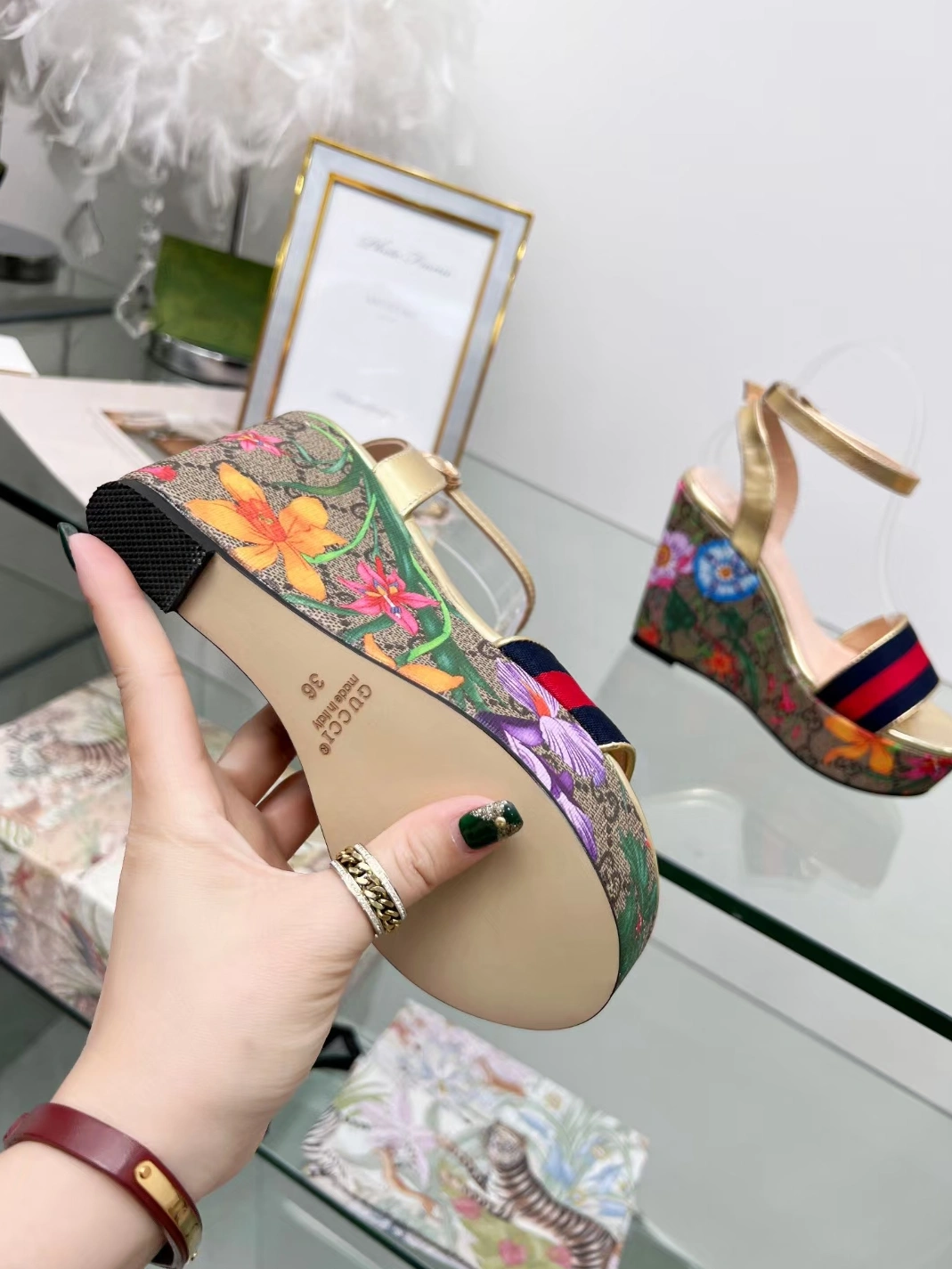 AllSeason 1322 Gucci Sandal For Women