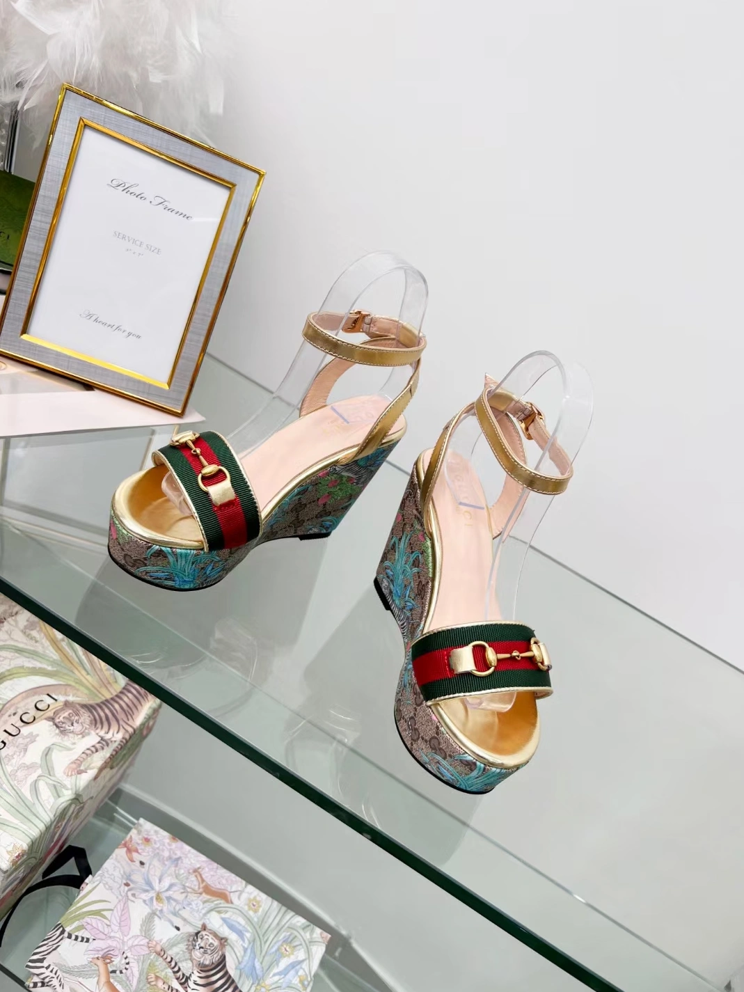 AllSeason 1322 Gucci Sandal For Women