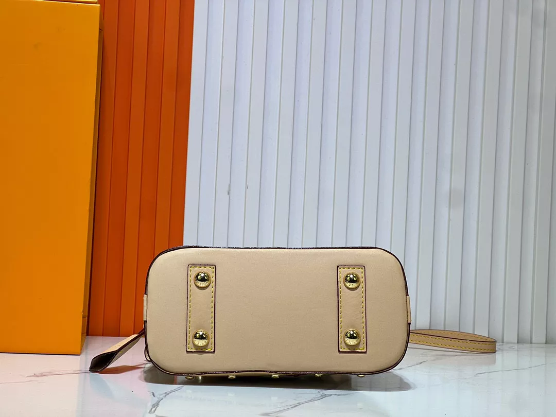 AllSeason 151 Louis Vuitton AAA Quality Handbags For Women