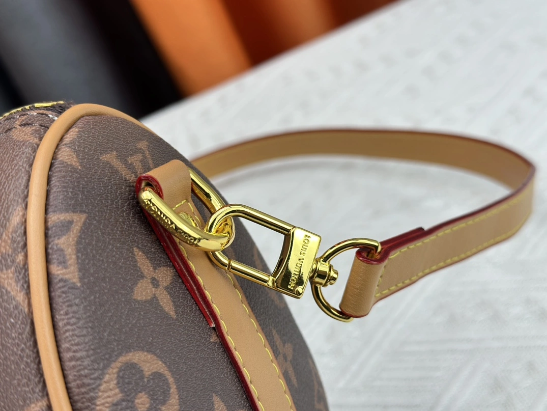 AllSeason 152 Louis Vuitton AAA Quality Handbags For Women