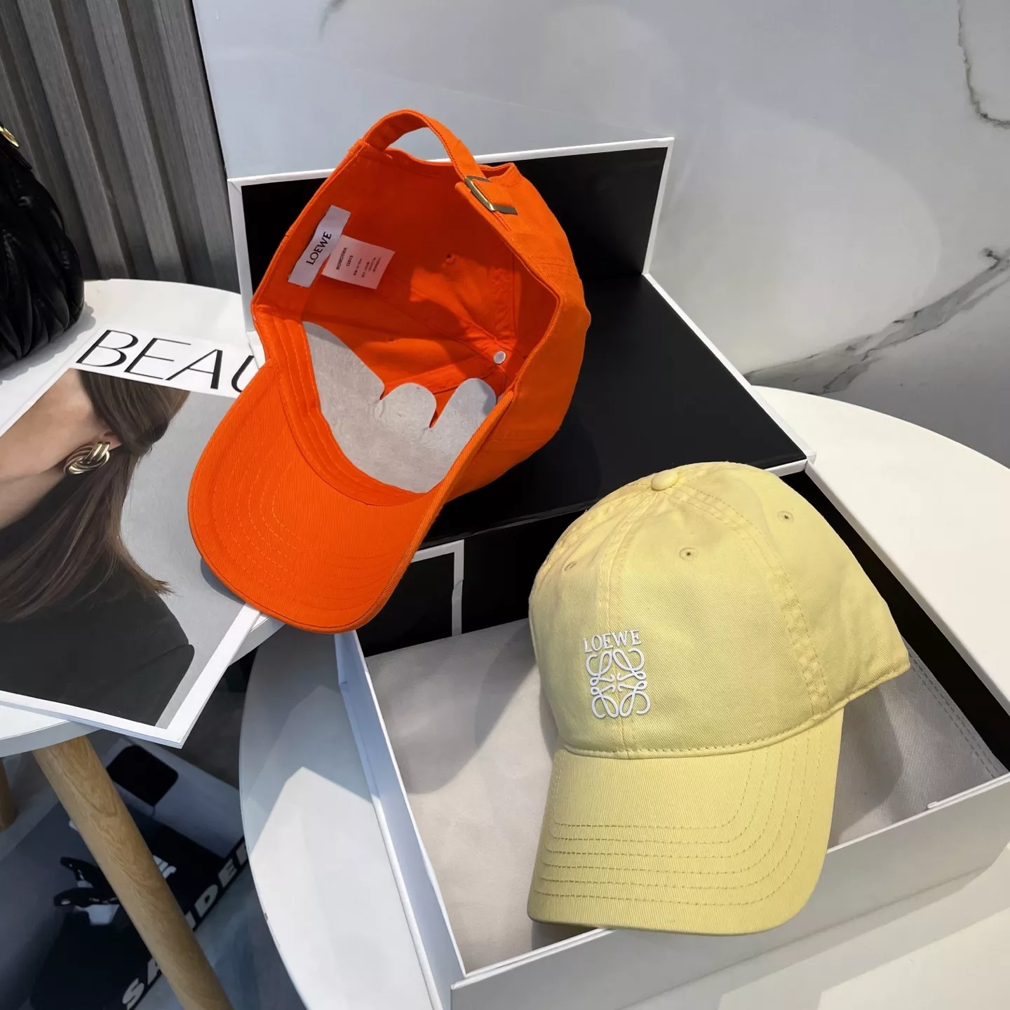 AllSeason 1574 LOEWE Caps
