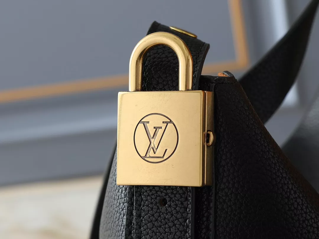 AllSeason 180 Louis Vuitton Messenger Bags For Women