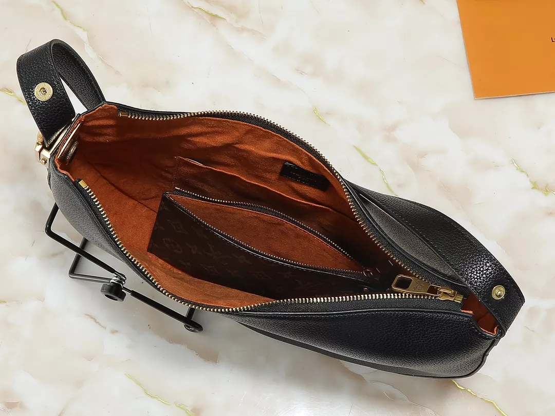 AllSeason 180 Louis Vuitton Messenger Bags For Women
