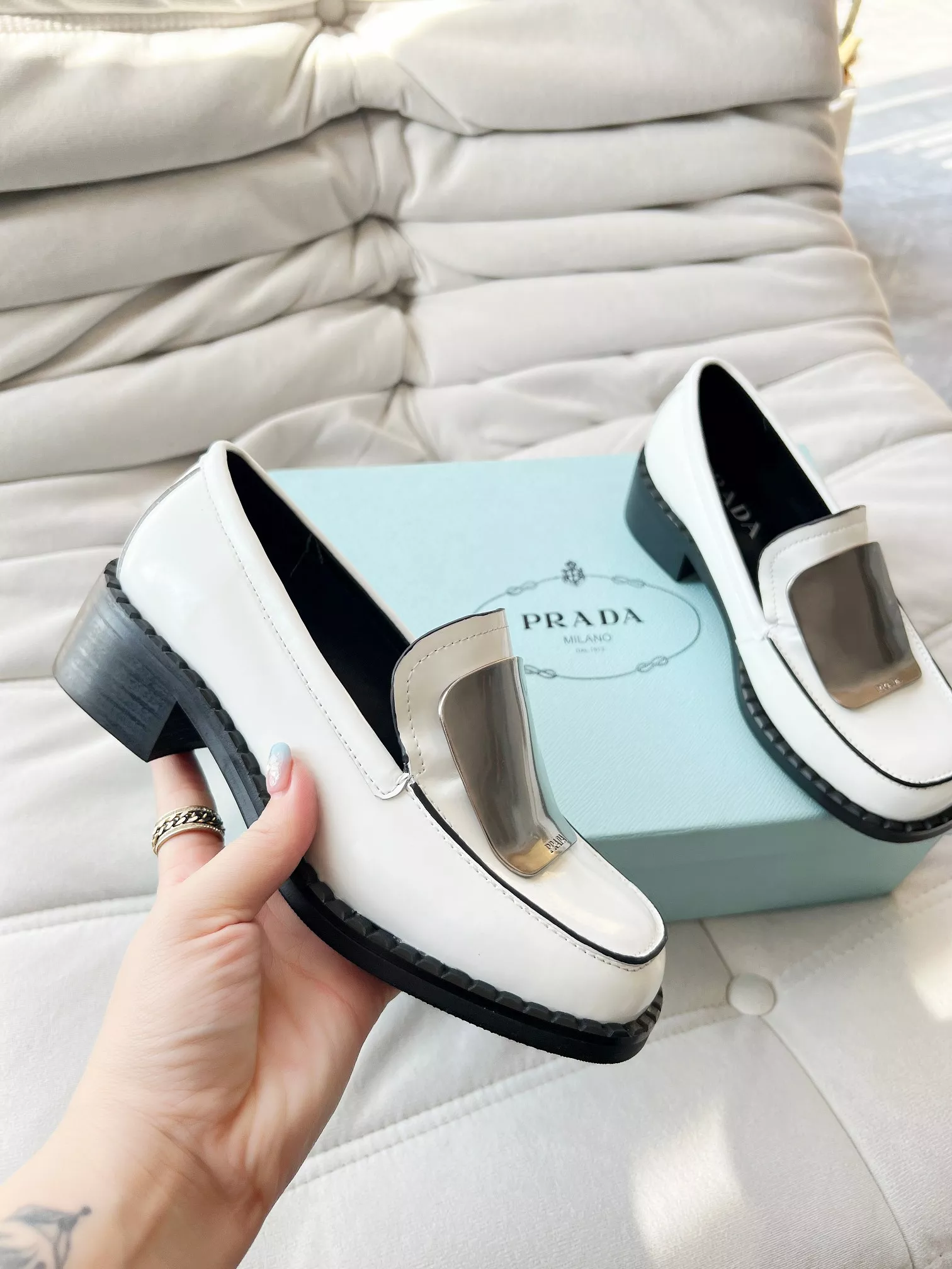 AllSeason 1977 Prada Leather Shoes For Women