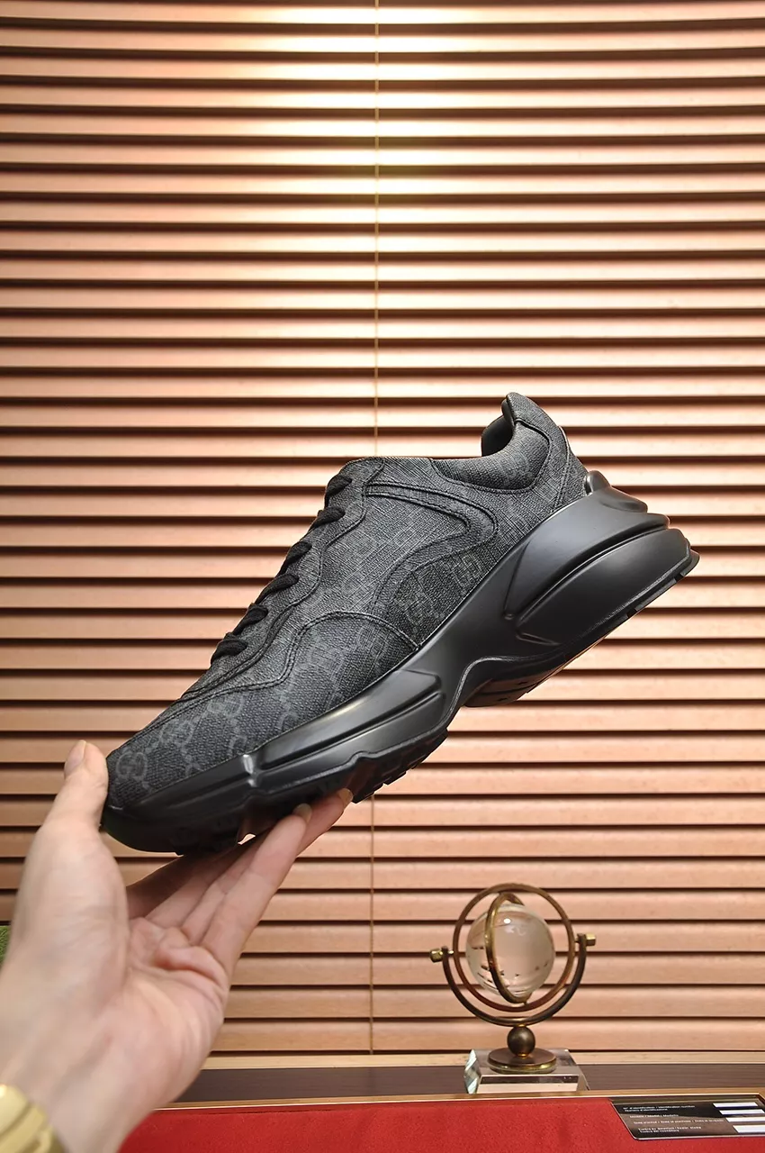 AllSeason 210 Gucci Casual Shoes For Men
