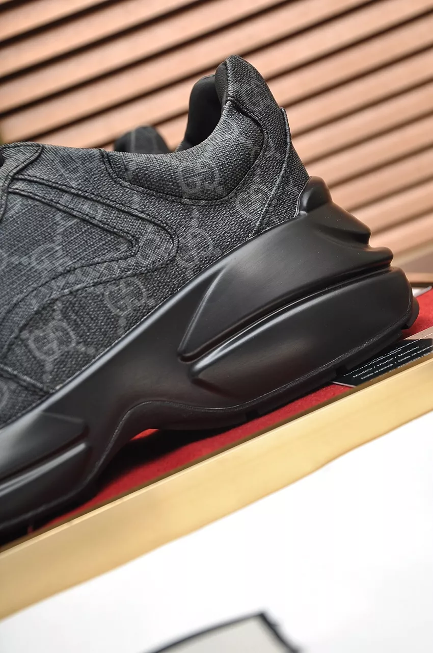 AllSeason 210 Gucci Casual Shoes For Men