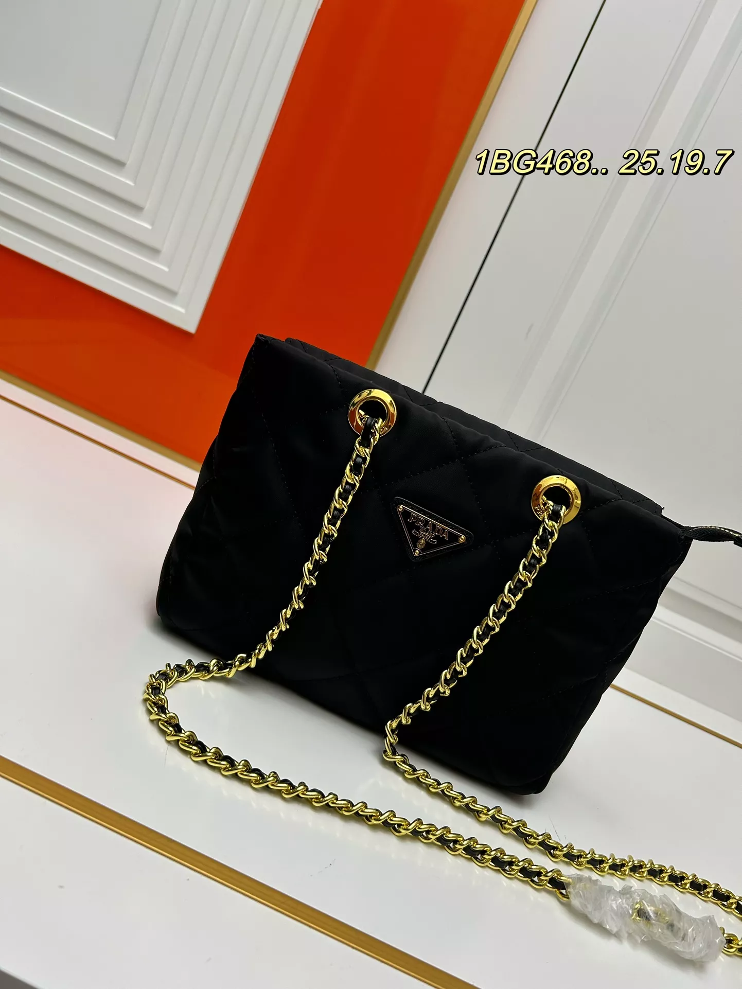 AllSeason 2153 Prada AAA Quality Shoulder Bags For Women