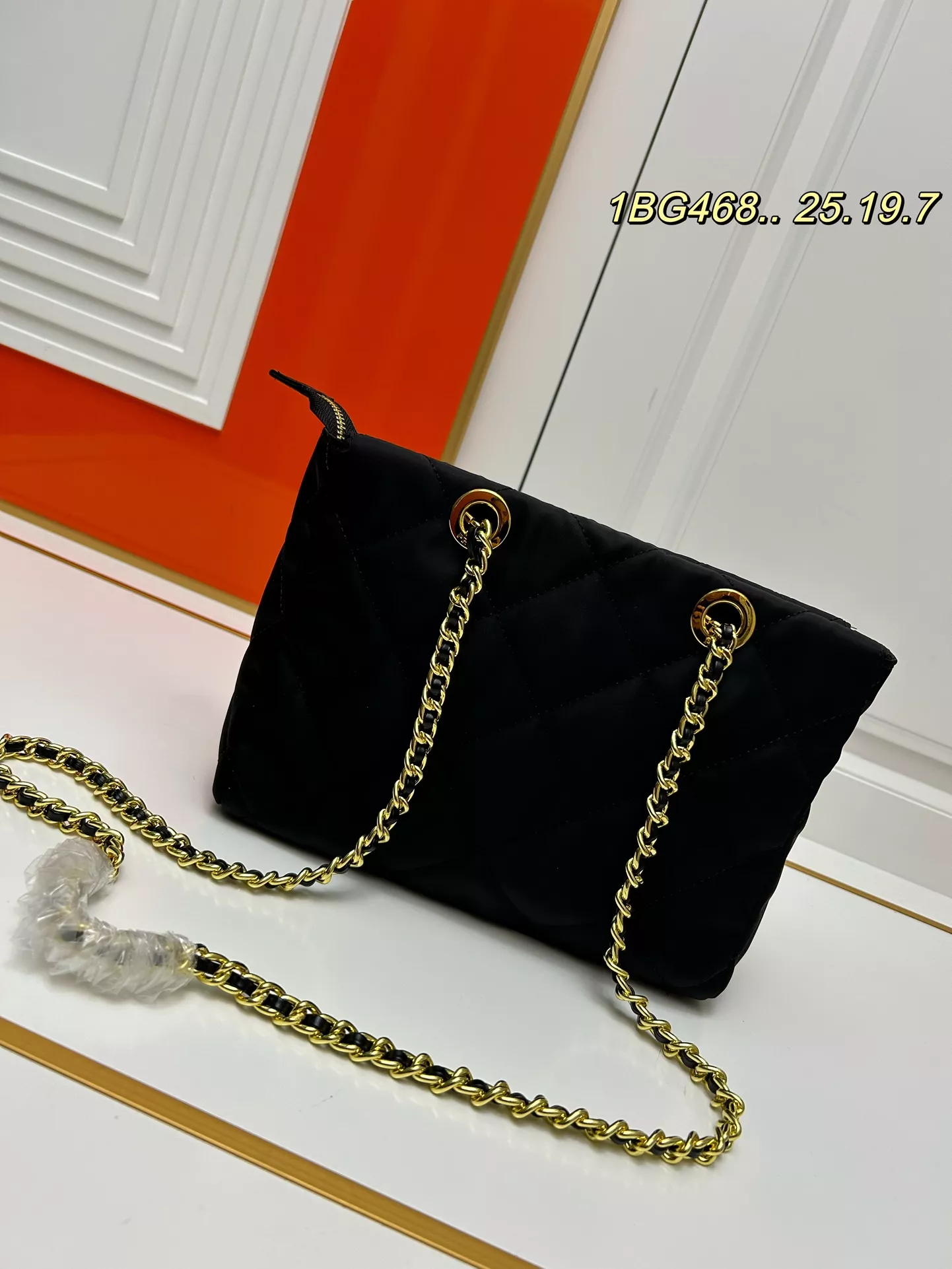 AllSeason 2153 Prada AAA Quality Shoulder Bags For Women