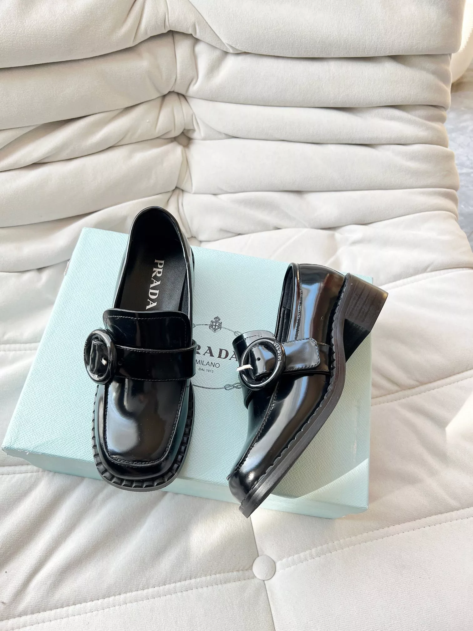AllSeason 2245 Prada Leather Shoes For Women