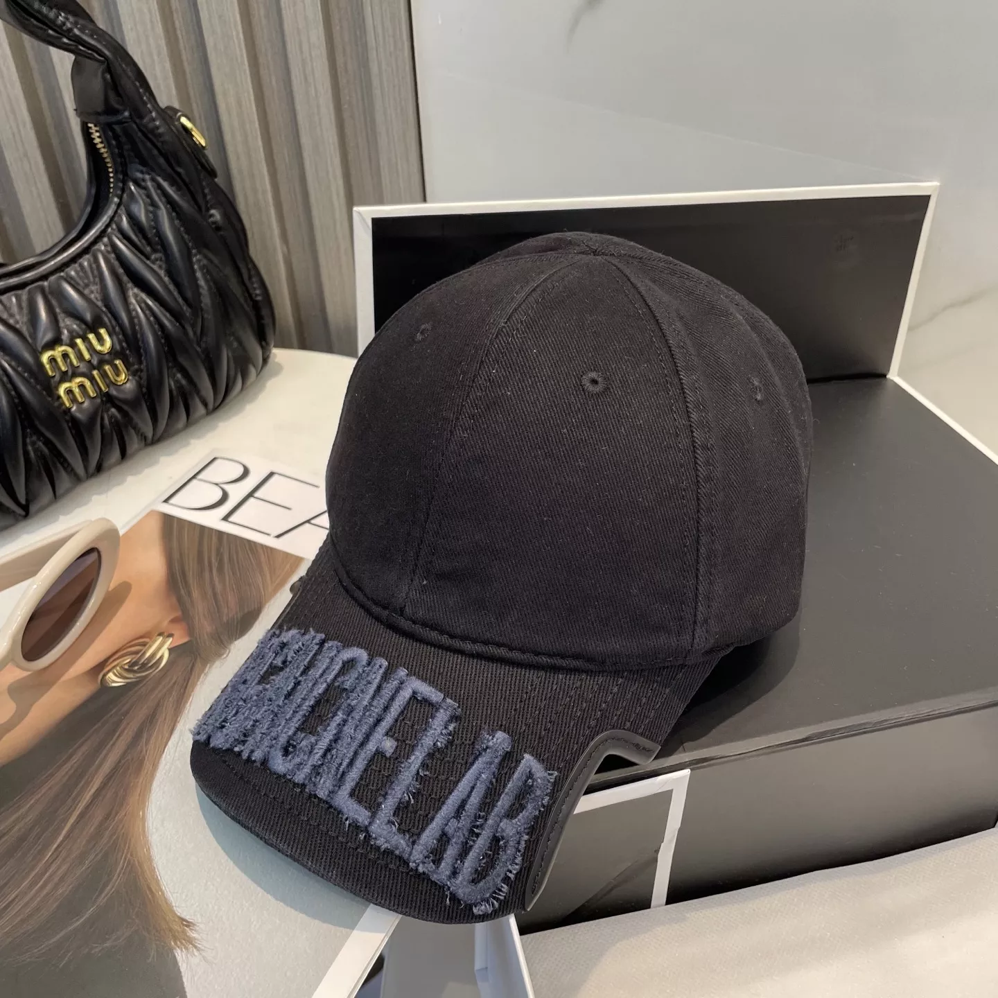 AllSeason 2349 Balenciaga Caps