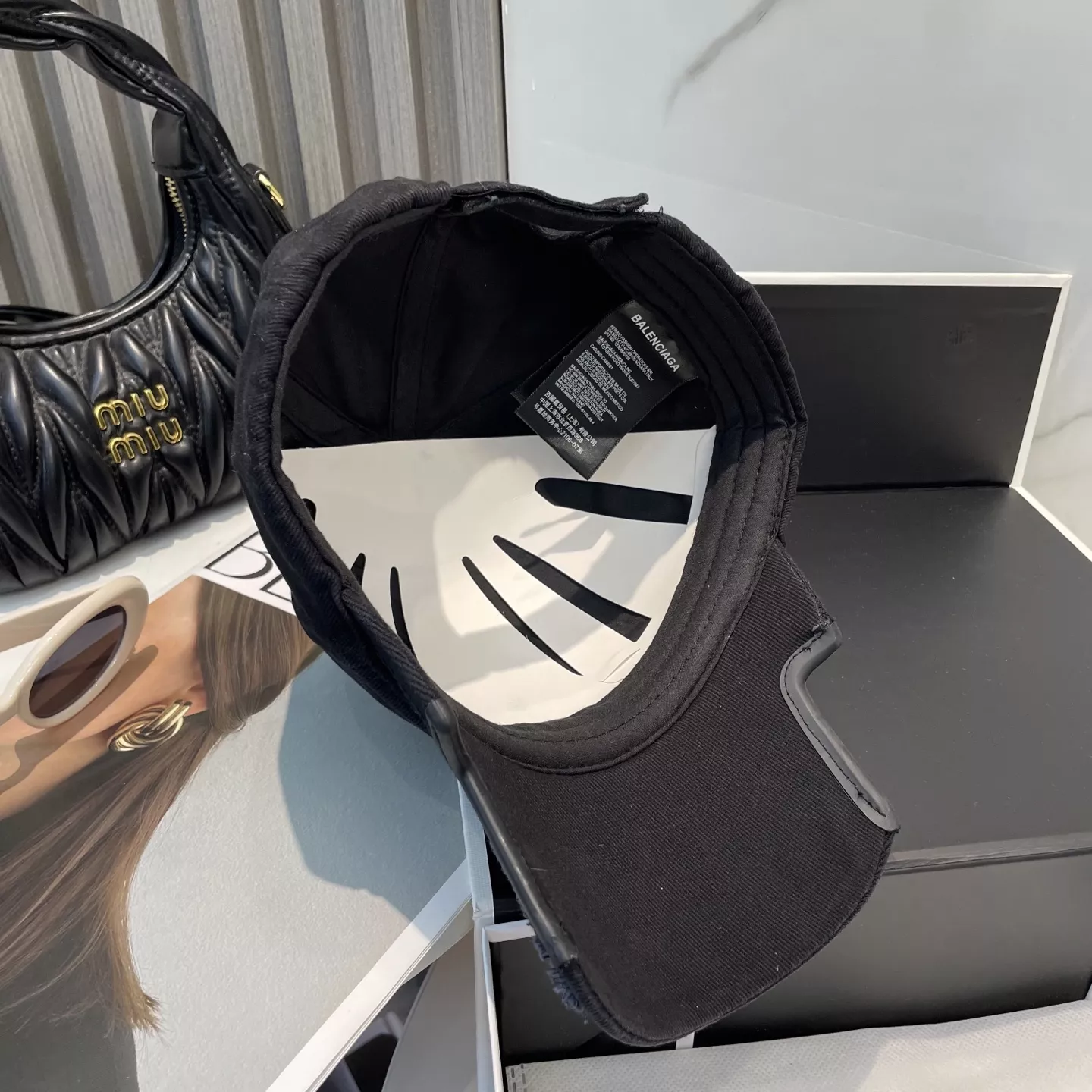 AllSeason 2349 Balenciaga Caps