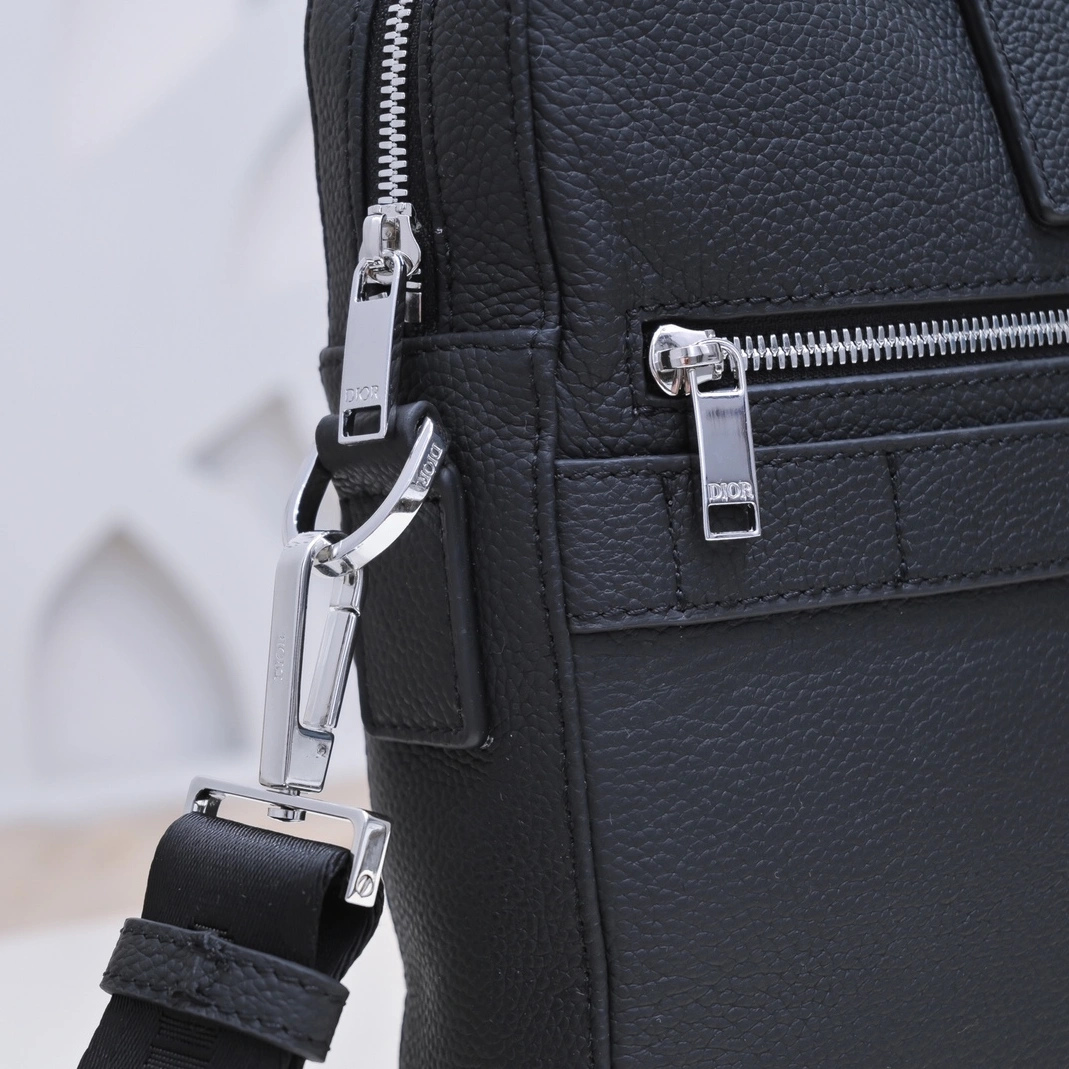 AllSeason 2686 Christian Dior AAA Man Handbags
