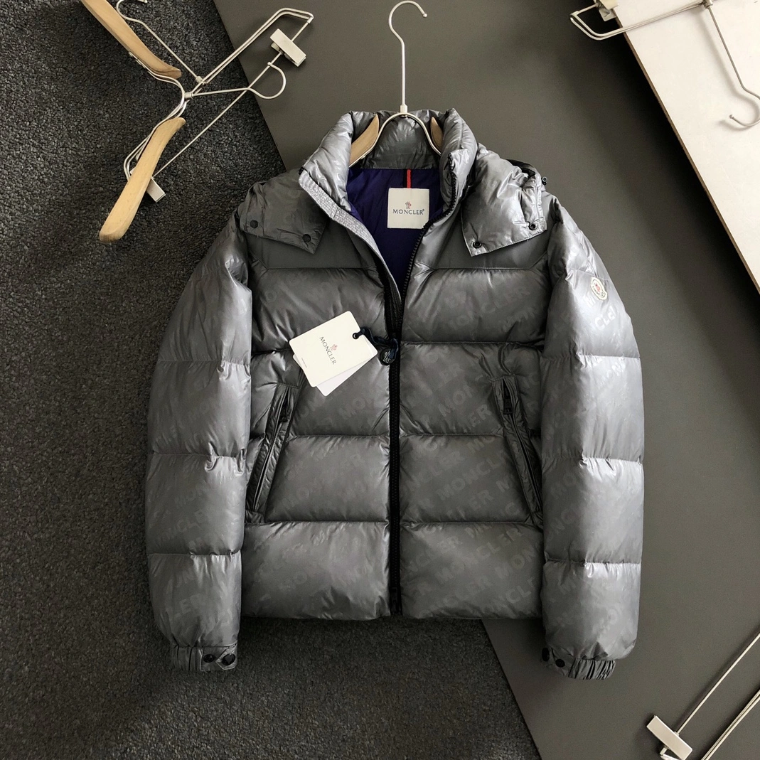 AllSeason 2897 Moncler Down Feather Coat Long Sleeved For Men