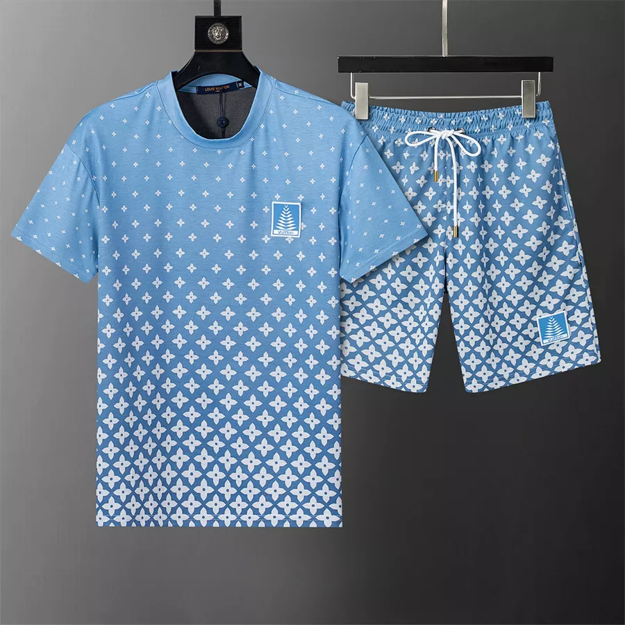 AllSeason 3051 Louis Vuitton LV Tracksuits Short Sleeved For Men