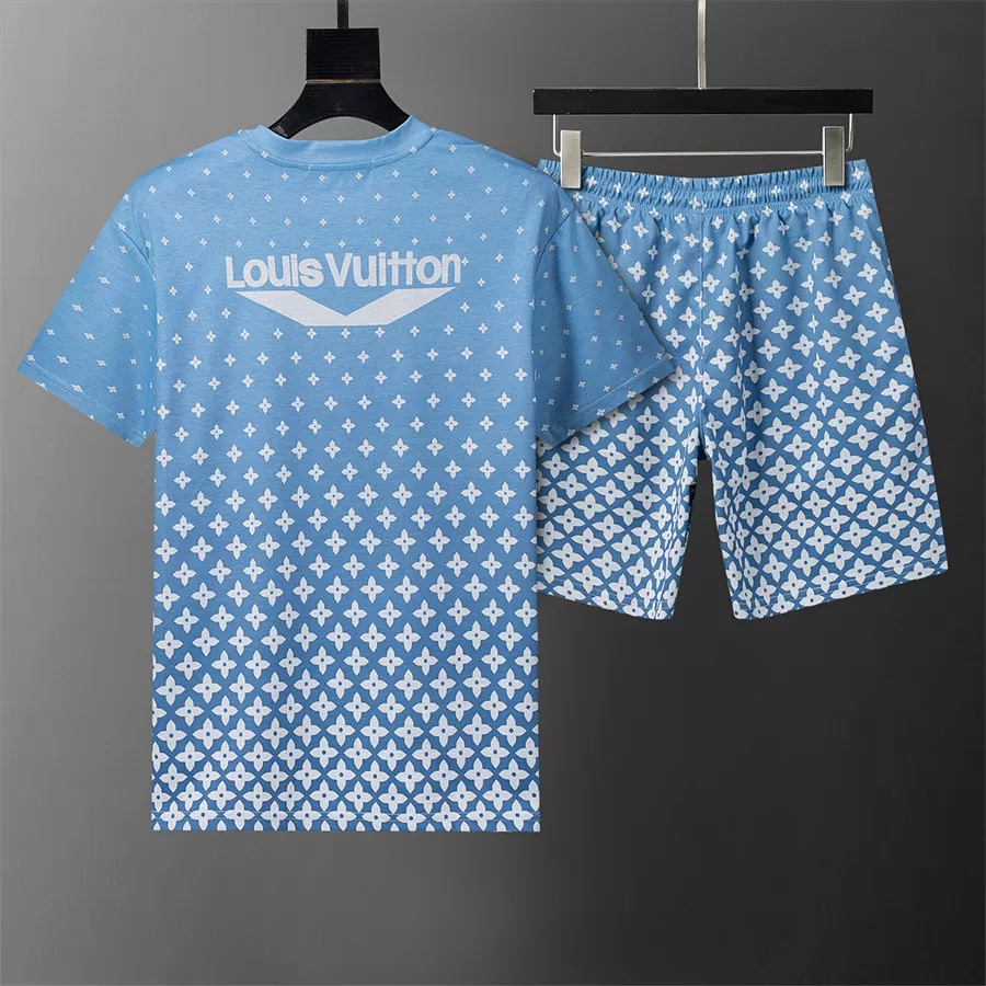 AllSeason 3051 Louis Vuitton LV Tracksuits Short Sleeved For Men