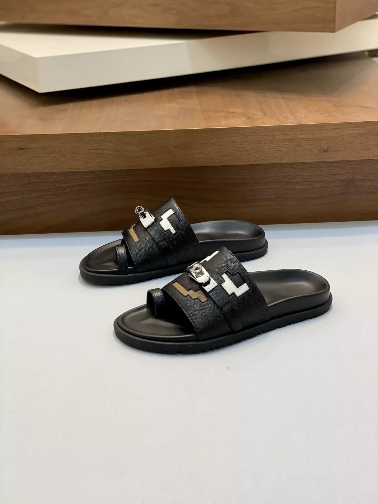 AllSeason 3374 Hermes Sandal For Men