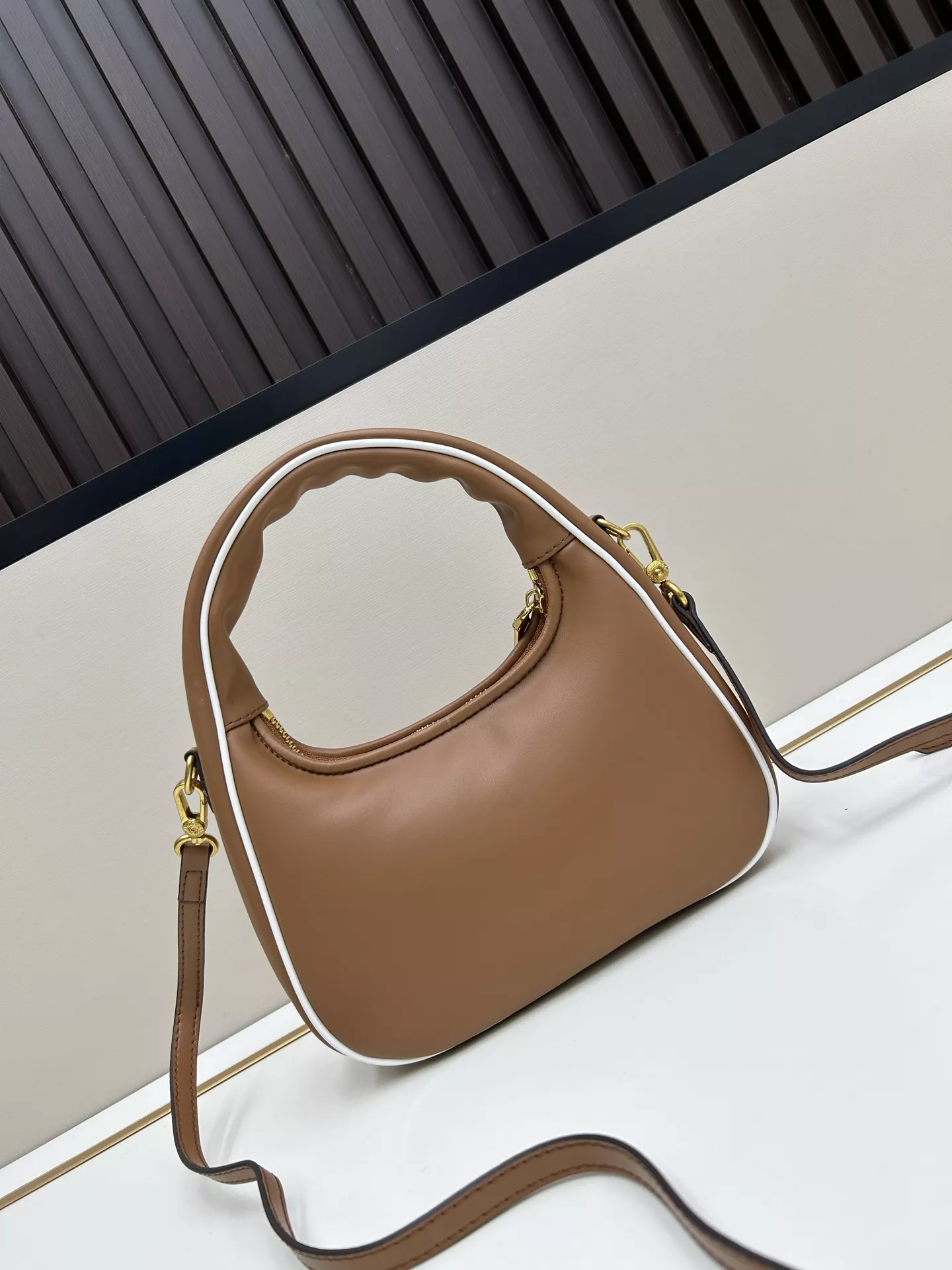 AllSeason 4099 MIU MIU AAA Quality Handbags For Women