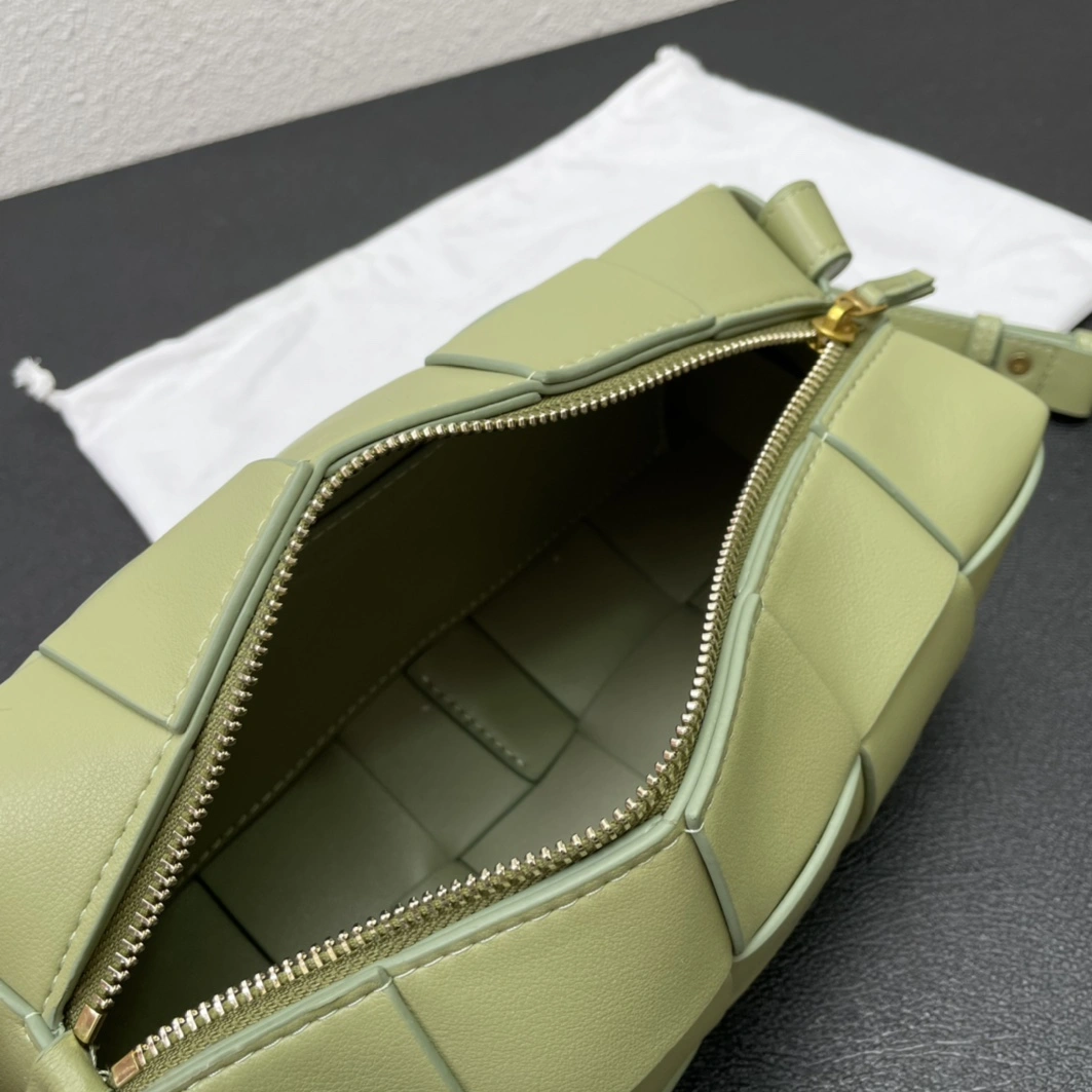 AllSeason 4159 Bottega Veneta BV AAA Quality Messenger Bags For Women