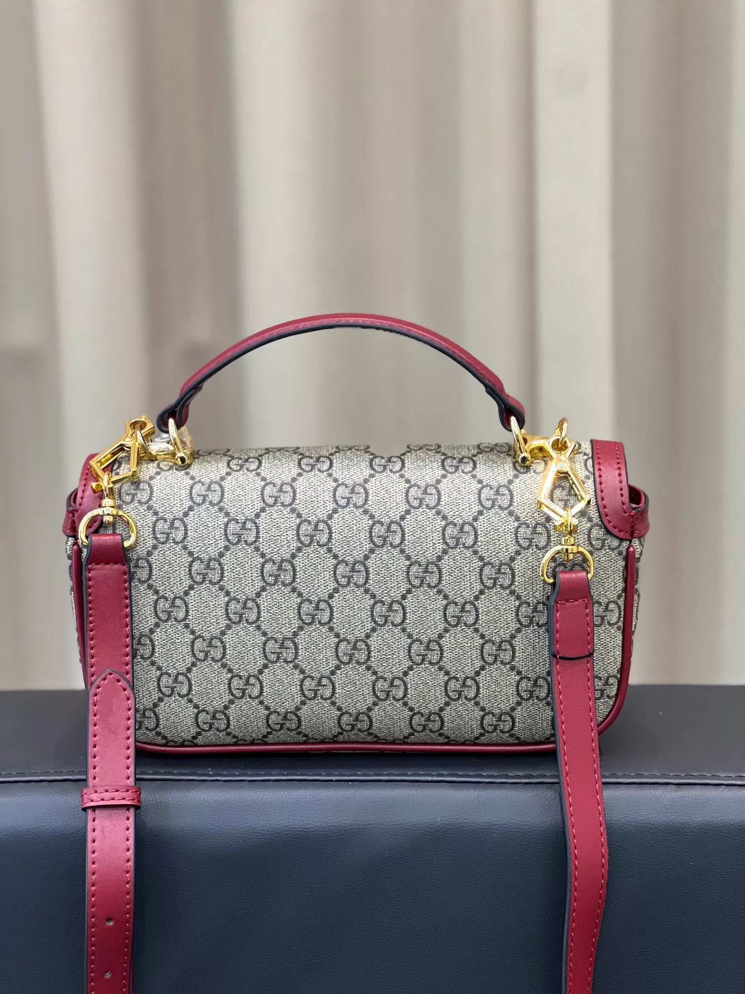 AllSeason 4255 Gucci AAA Quality Messenger Bags For Women