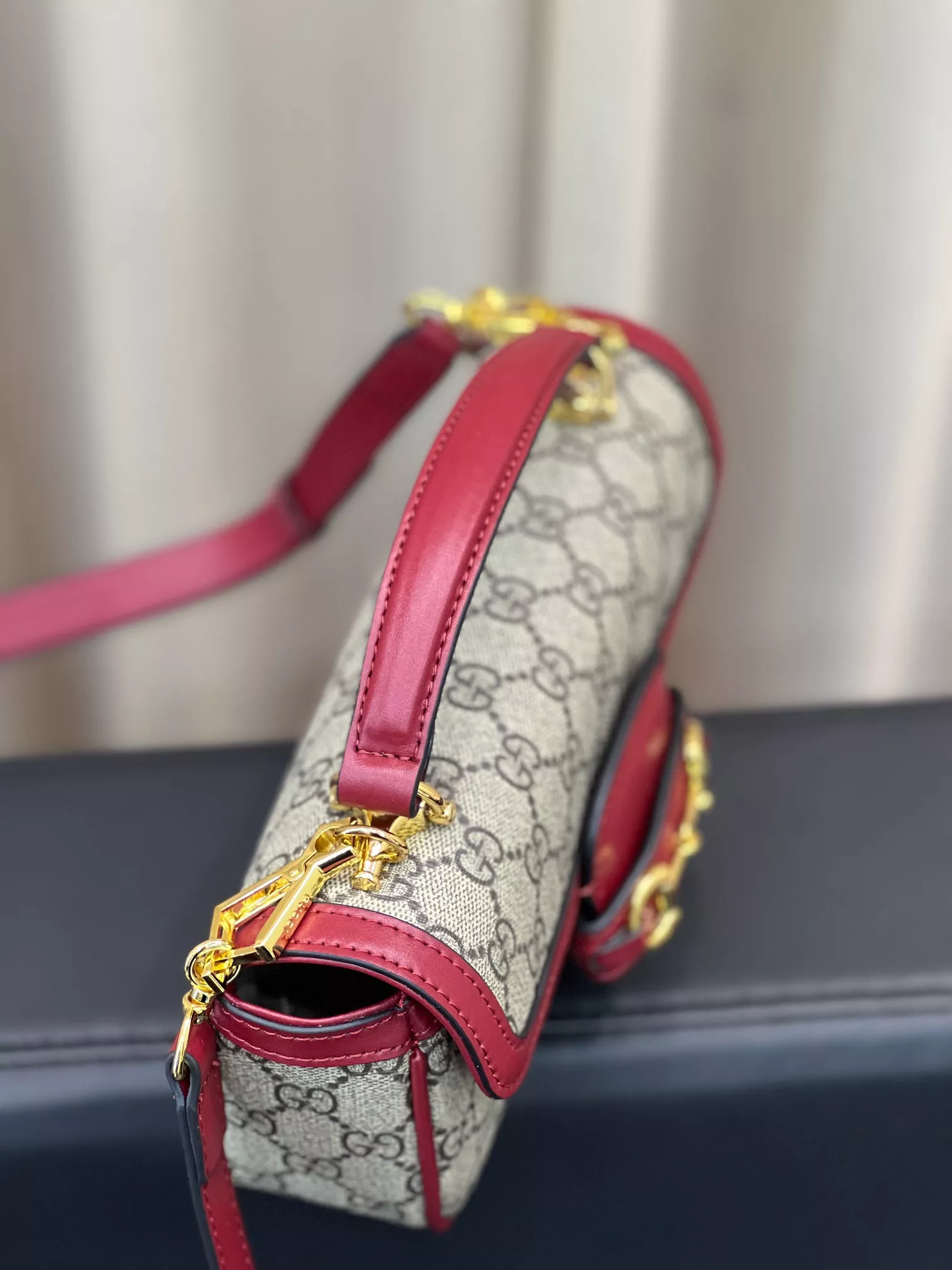 AllSeason 4255 Gucci AAA Quality Messenger Bags For Women