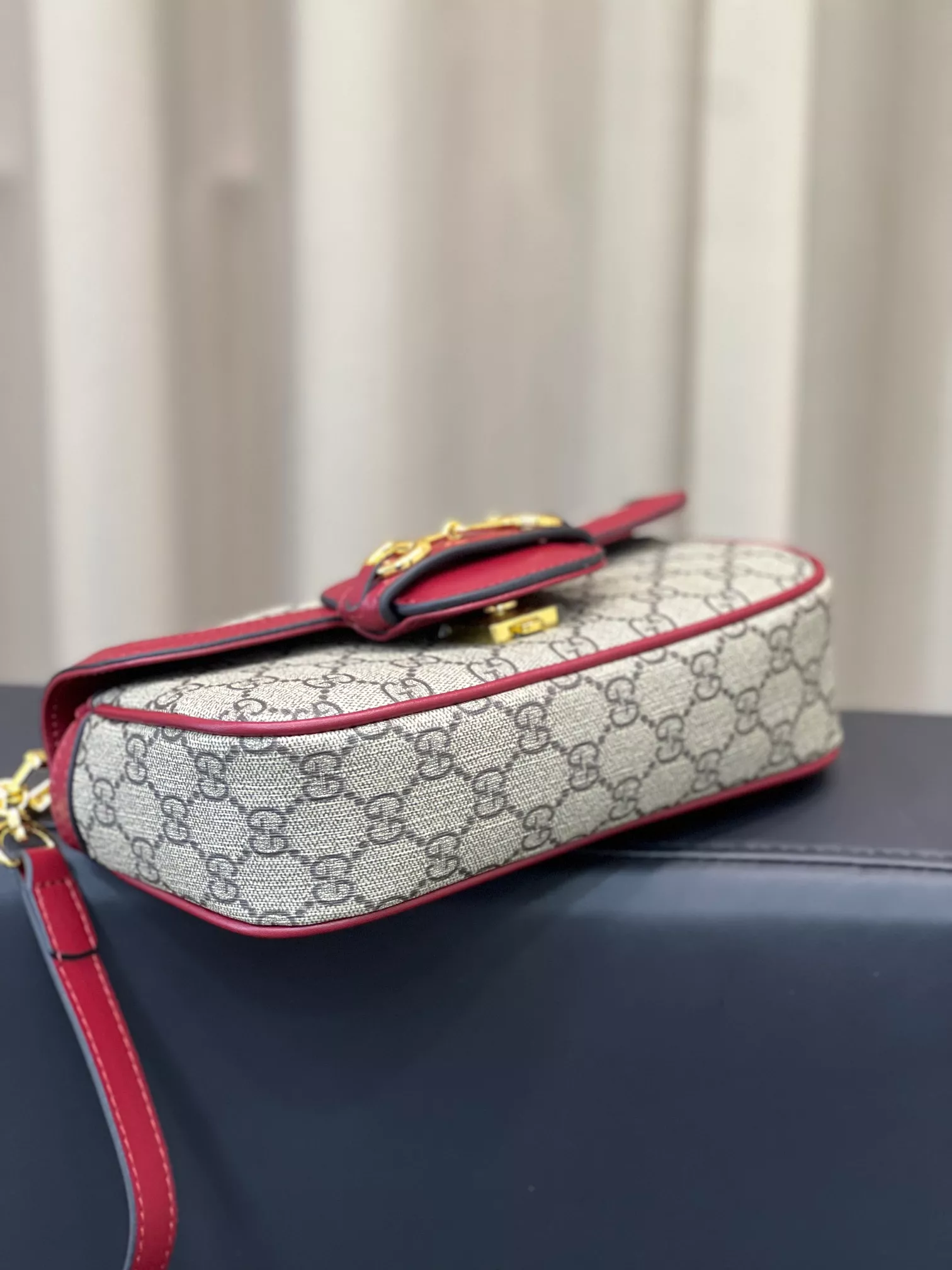 AllSeason 4255 Gucci AAA Quality Messenger Bags For Women