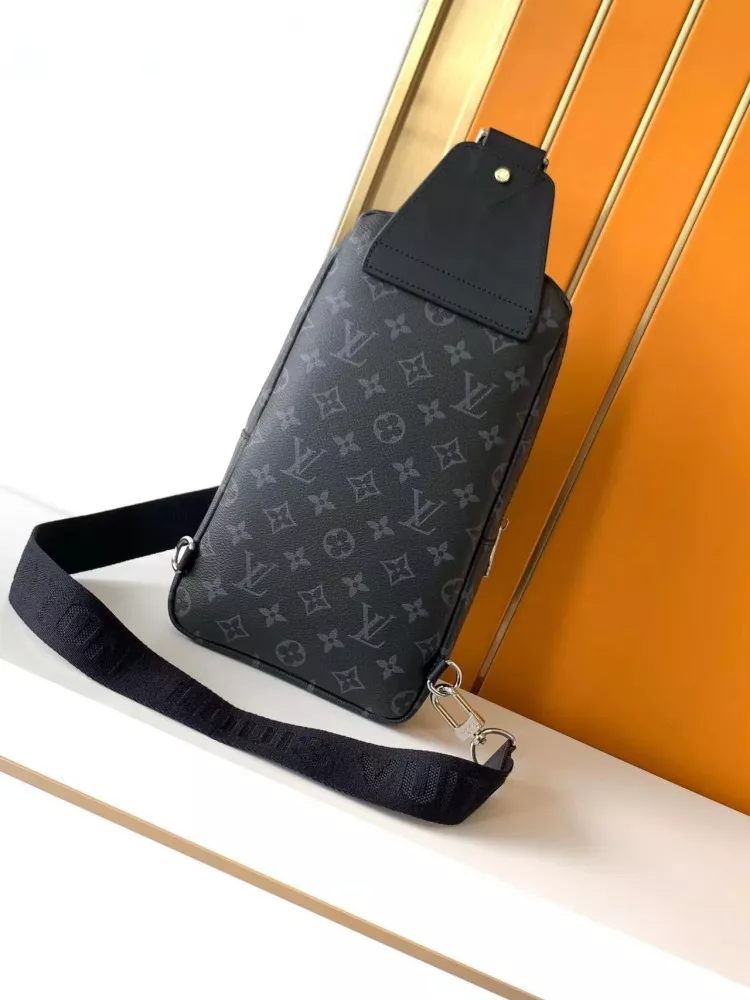 AllSeason 4386 Louis Vuitton AAA Man Messenger Bags