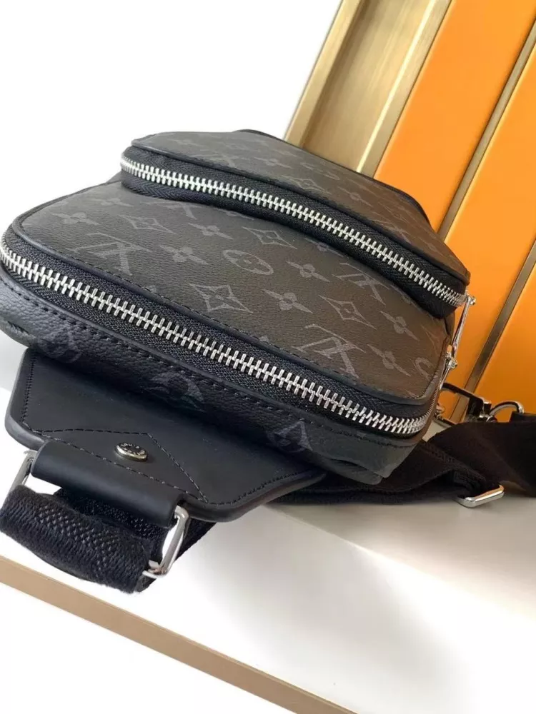 AllSeason 4386 Louis Vuitton AAA Man Messenger Bags