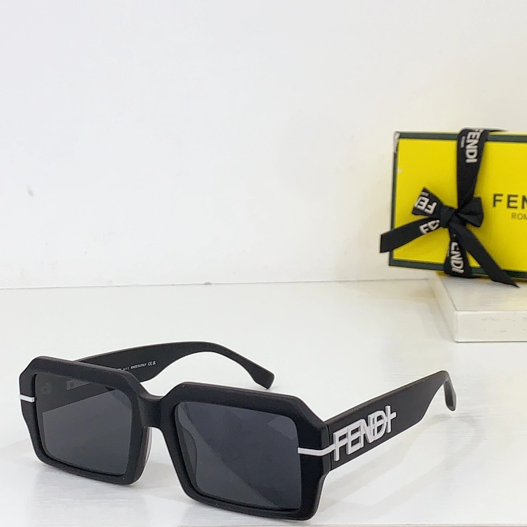 AllSeason 462 Fendi AAA Quality Sunglasses