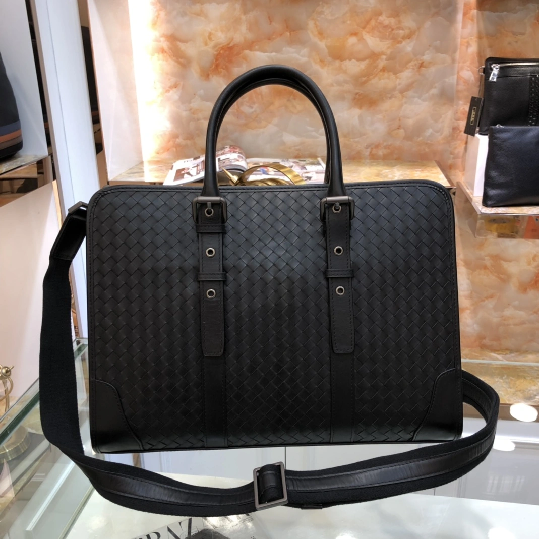 AllSeason 4962 Bottega Veneta AAA Man Handbags