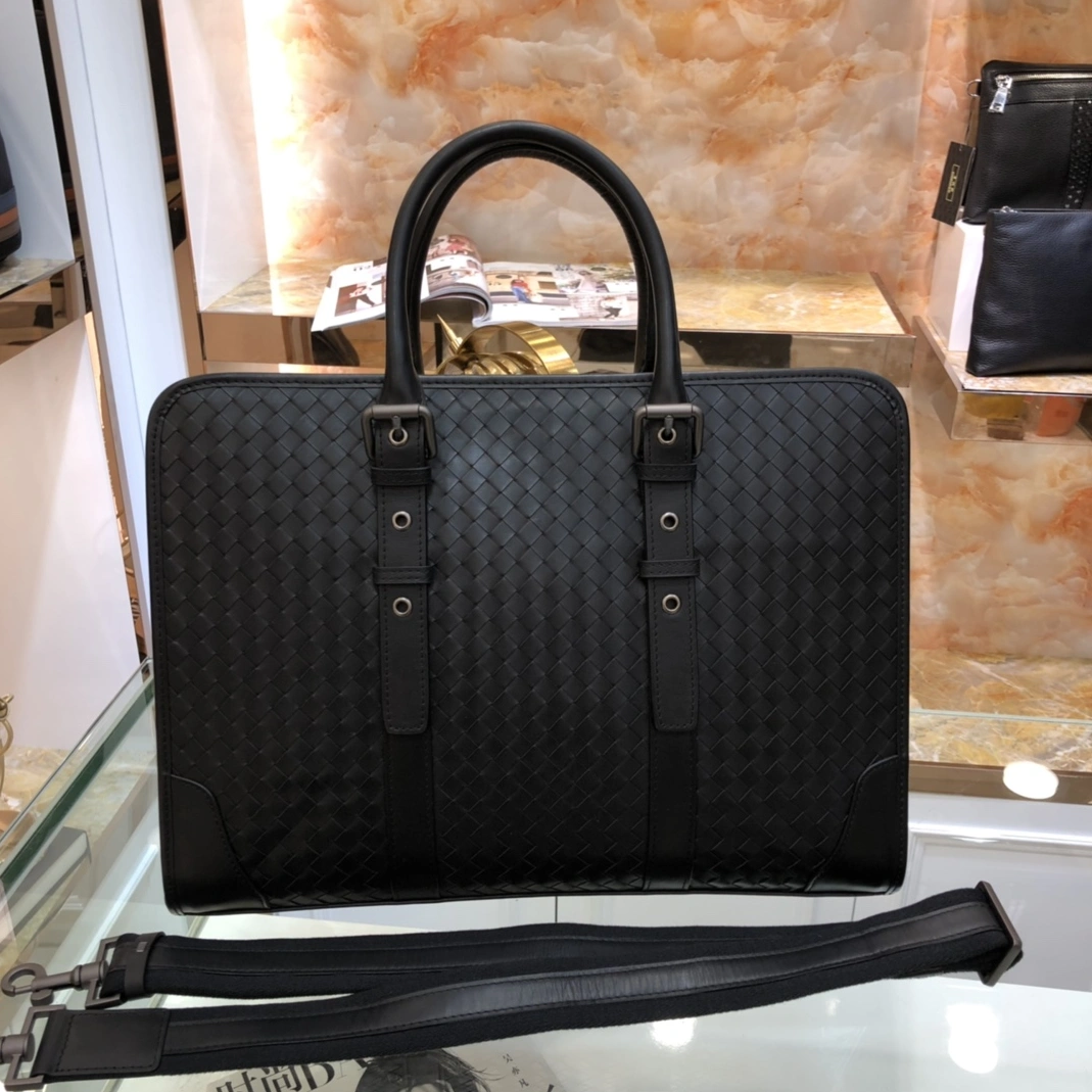 AllSeason 4962 Bottega Veneta AAA Man Handbags
