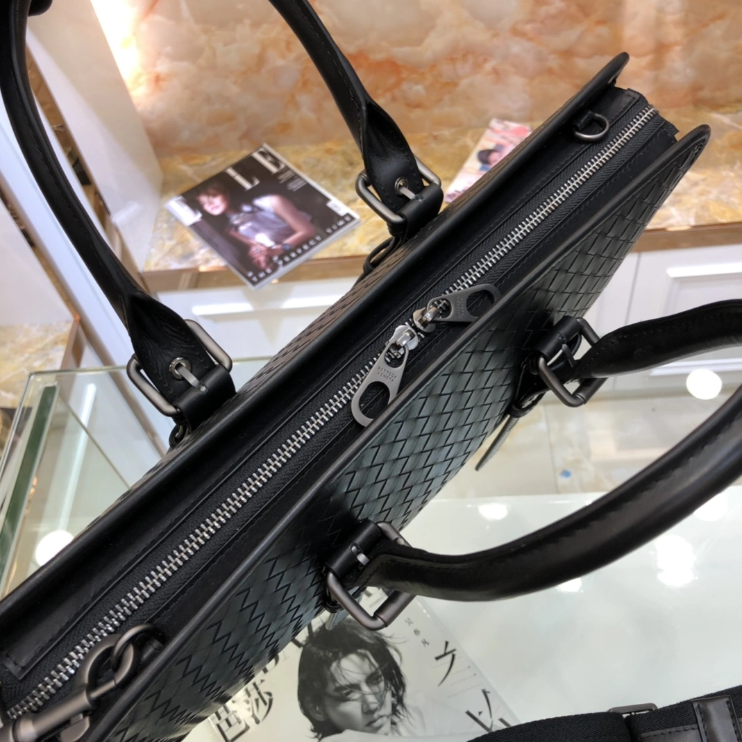 AllSeason 4962 Bottega Veneta AAA Man Handbags