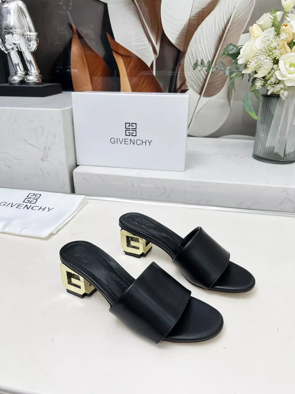AllSeason 5026 Givenchy Slippers For Women