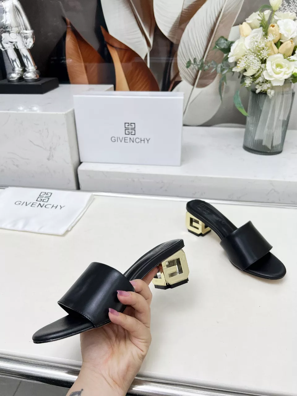AllSeason 5026 Givenchy Slippers For Women