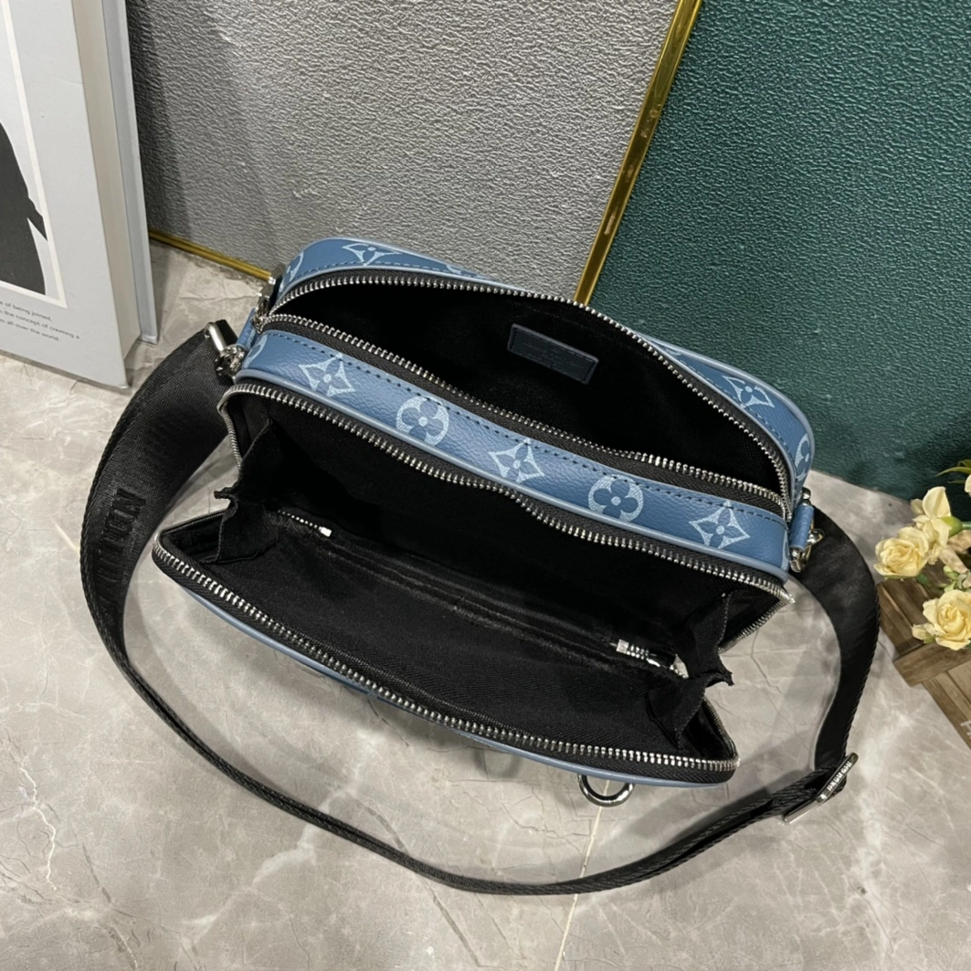 AllSeason 5203 Louis Vuitton AAA Man Messenger Bags