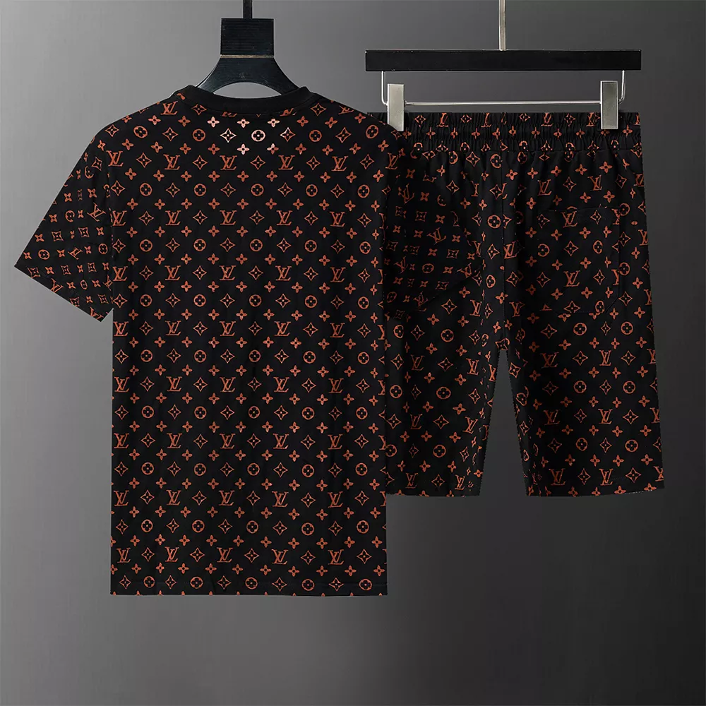 AllSeason 5347 Louis Vuitton LV Tracksuits Short Sleeved For Men