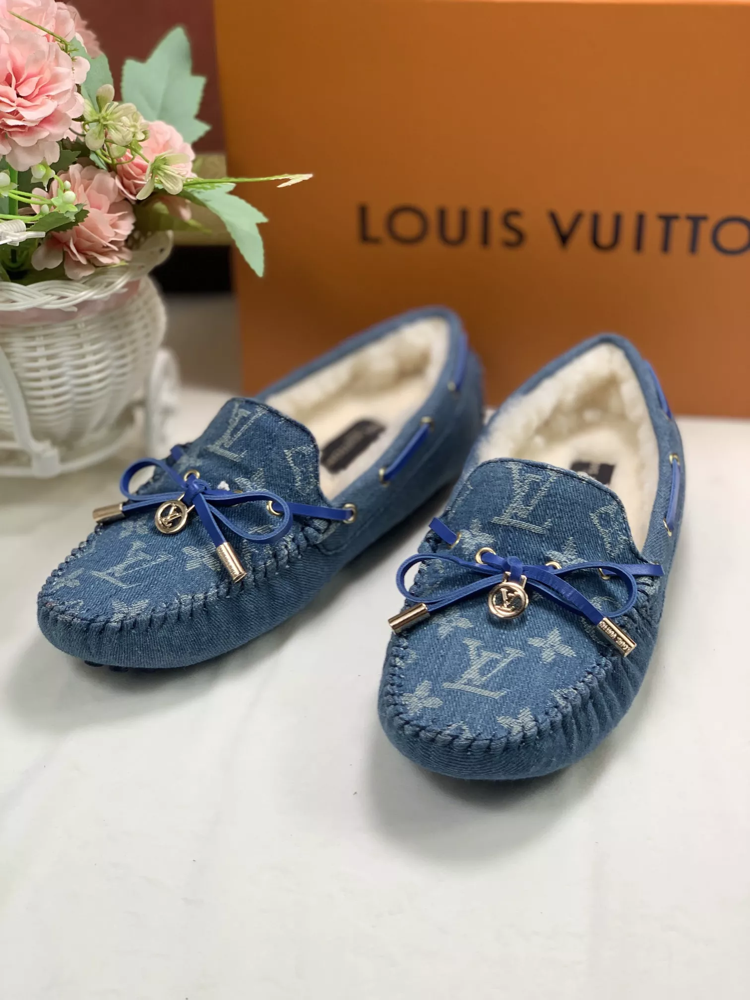 AllSeason 5542 Louis Vuitton LV Oxfords Shoes For Women