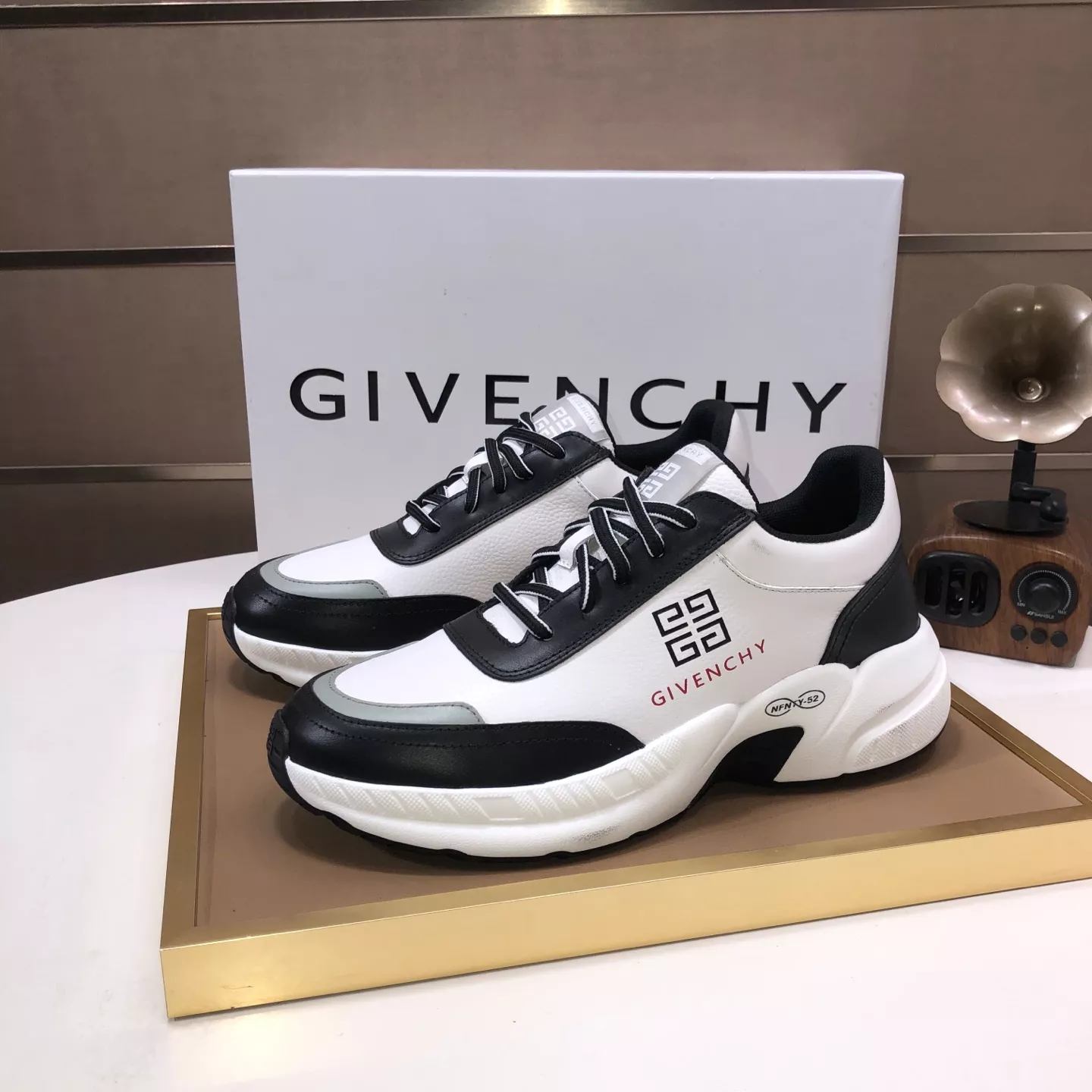 AllSeason 5720 Givenchy Casual Shoes For Men