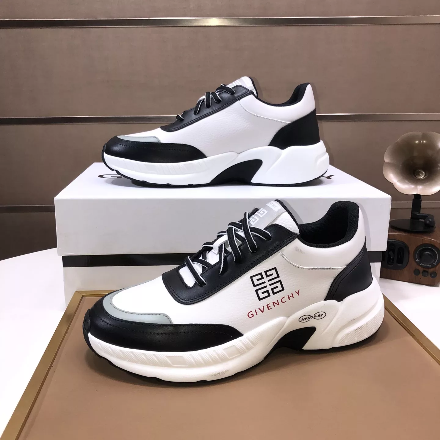 AllSeason 5720 Givenchy Casual Shoes For Men